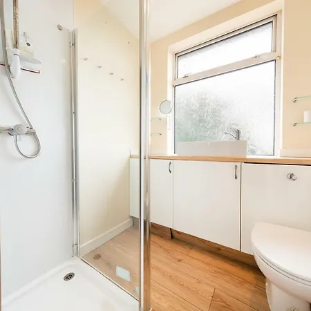 度假居 Big House In Filton Sleeps Up To 8