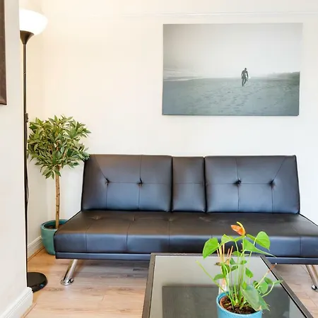 度假居 Big House In Filton Sleeps Up To 8